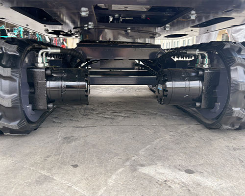 Мини-экскаватор грузоподъемностью 1,5 тонны Мини-экскаватор грузоподъемностью 1,5 тонны