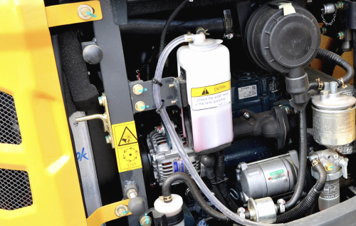 Мини-экскаватор грузоподъемностью 1,8 тонны Мини-экскаватор грузоподъемностью 1,8 тонны