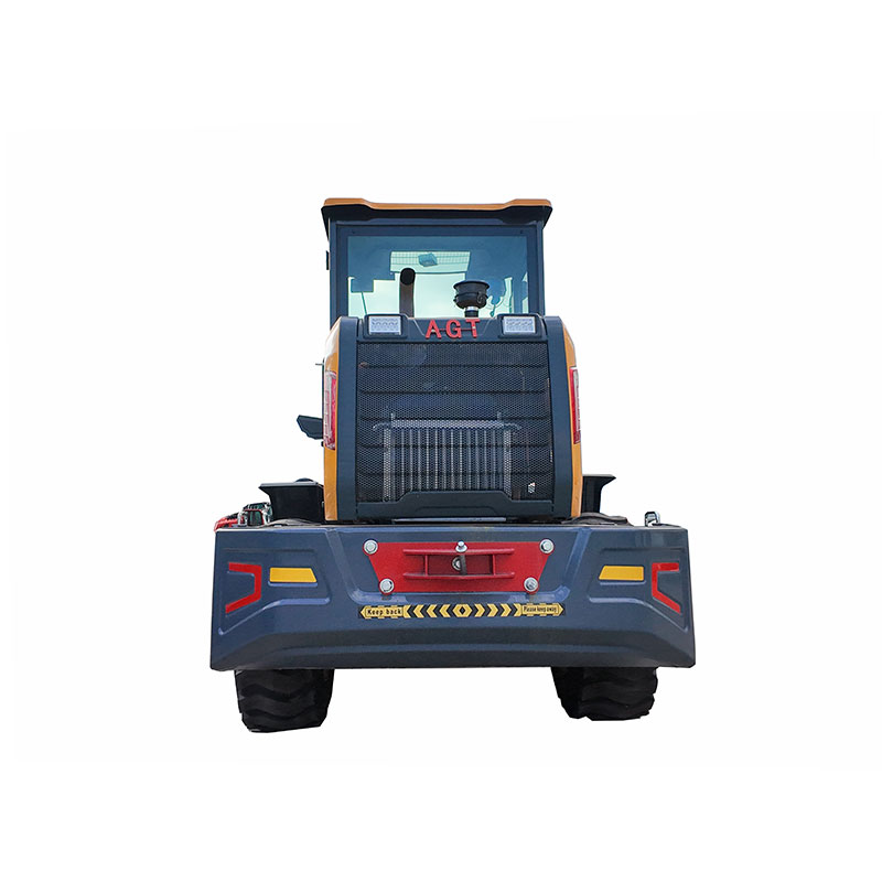 Pieni nivelkuormaaja