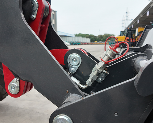 Kompakti nivelpyöräkuormaaja