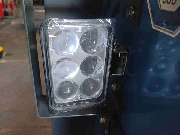 Caricatore articolato compatto