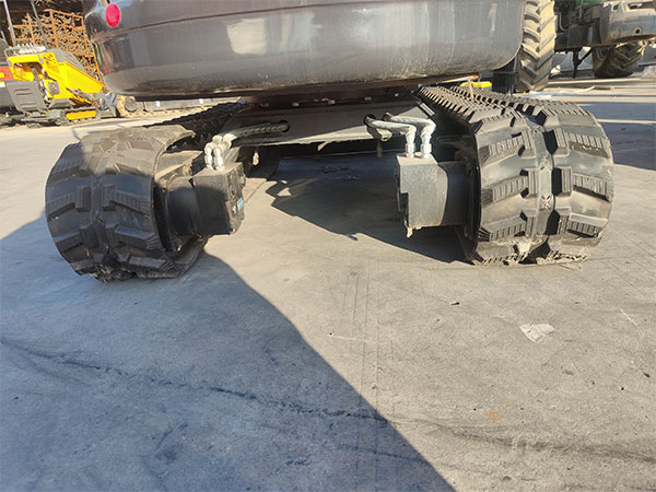 Продажа 1,8-тонного экскаватора