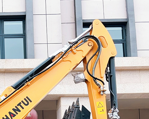 Pelle mécanique de 4 tonnes à vendre